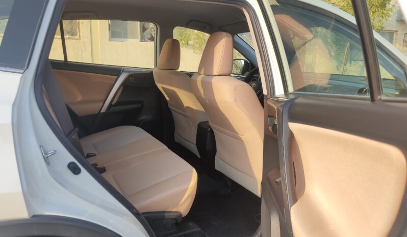 2017 TOYOTA RAV 4 full