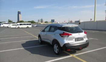 NISSAN KICKS SILVER 2019 full