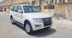 PAJERO 2018 WHITE MID OPTION