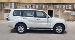PAJERO 2018 WHITE MID OPTION