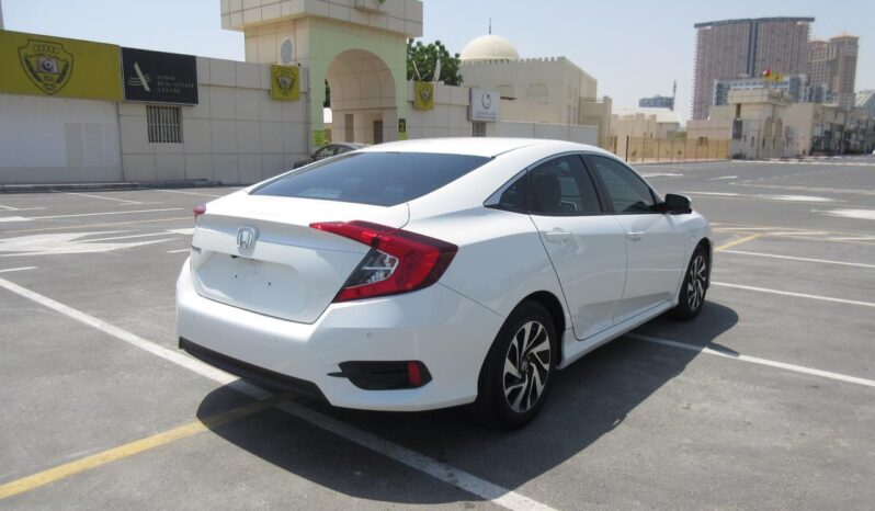 HONDA CIVIC 2018 WHITE FULL OPTION full