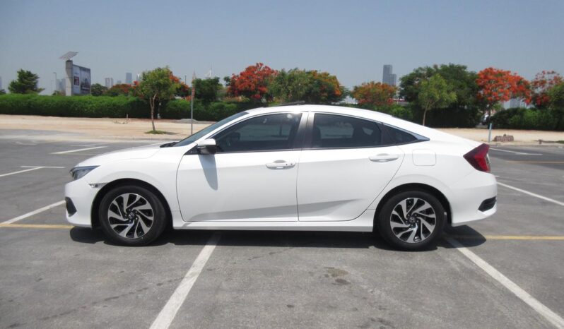 HONDA CIVIC 2018 WHITE FULL OPTION full