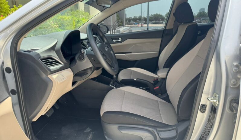 Hyundai Accent 2022 Silver full
