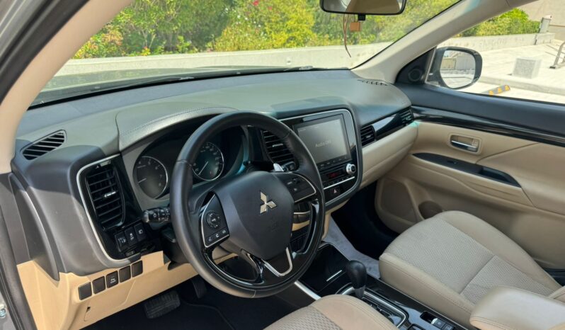 Mitsubishi Outlander 2020 full