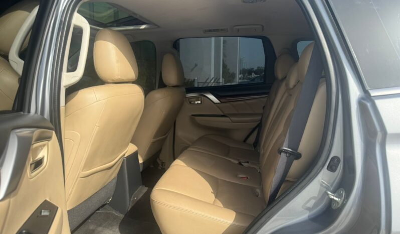 Mitsubishi Montero Sport Full 2017 full
