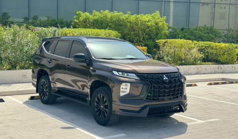 Mitsubishi Montero Sport 2020 full